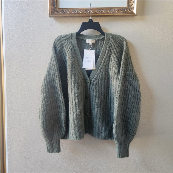 NWT Sezane Paris Gilet Basile cardigan sweater in khaki green size L - Picture 3 of 12